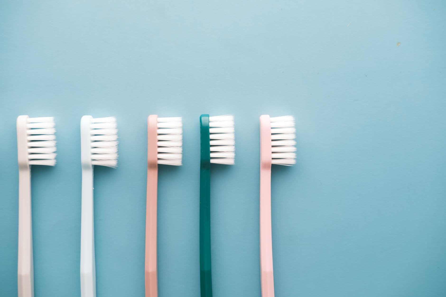 Soft vs. Medium Bristles: What Dentists Really Recommend